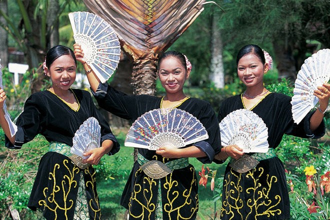 Vietnam welcome © Charter World http://www.charterworld.com.au